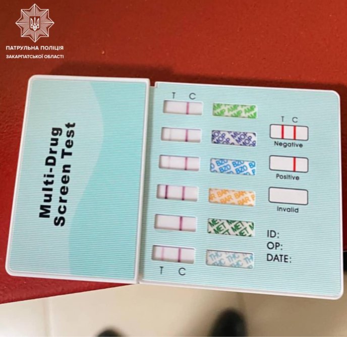 У Мукачеві в чоловіка вилучили BMW і вручили йому повістку – 03