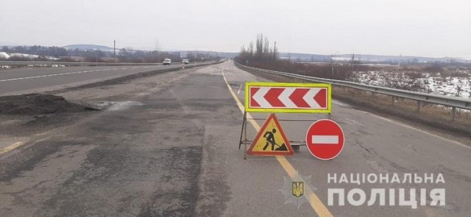 У поліції розповіли про аварію, яка сталась у селищі Середнє – 01