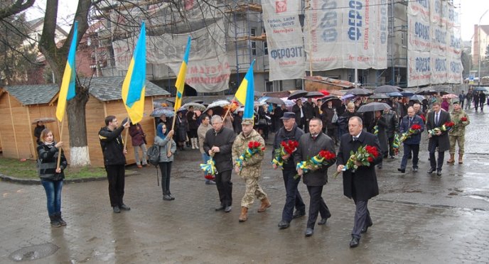 В Ужгороді вшанували 77-у річницю Незалежності Карпатської України – 08