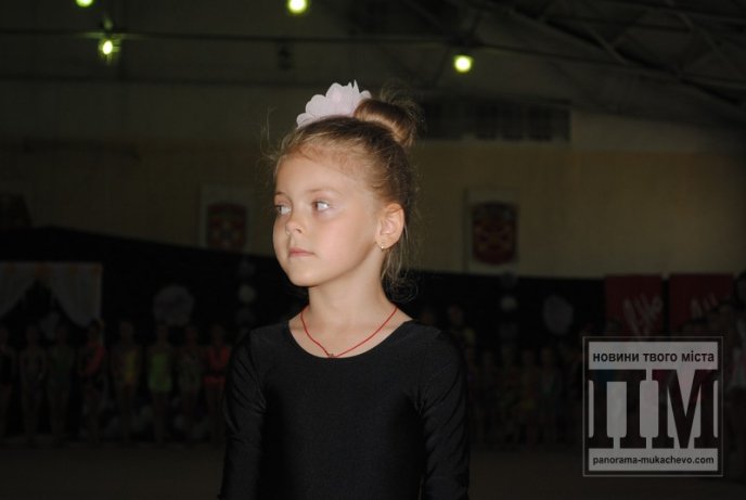 У Мукачеві урочисто статувала відкрита першість області з художньої гімнастики (ФОТО) – 15