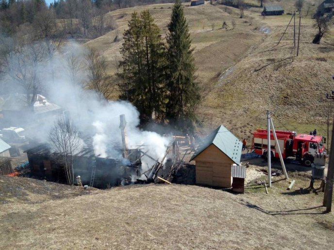 У селі на Міжгірщині горів магазин – 01