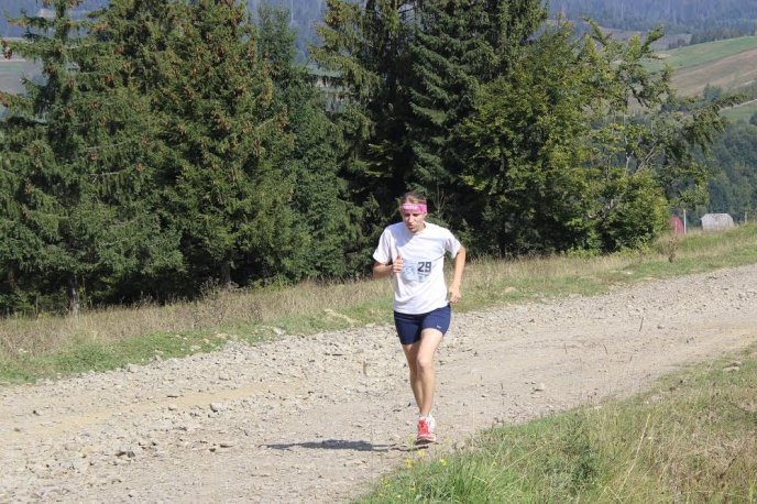 День фізичної культури і спорту прихильники гірського бігу відзначили підкоренням гори Гимби – 06