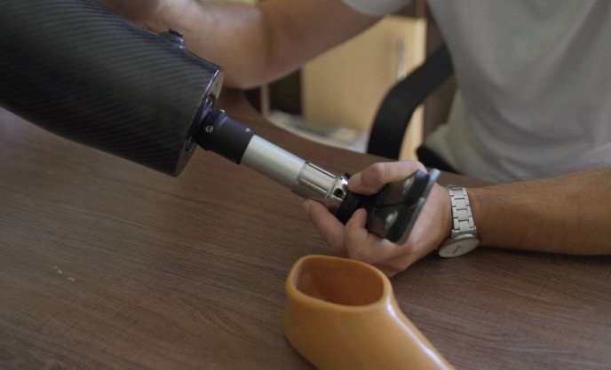 Брати-реабілітологи заснували на Закарпатті клініку та протезують військових – 04