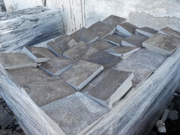 На Закарпатті СБУ викрила підприємця, який незаконно видобував андезит – 02