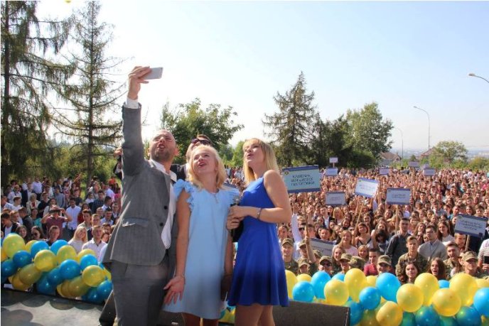 Як в УжНУ День знань відзначили – 01