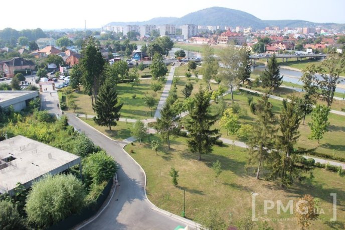 У парку "Перемога" запрацювало оглядове колесо – 15