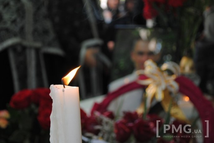 На Мукачівщині попрощались з бійцем "Правого сектору", який загинув у зоні АТО – 14