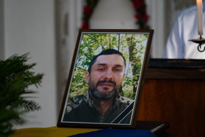 На Закарпатті поховали військовослужбовця 128-ї бригади – 02