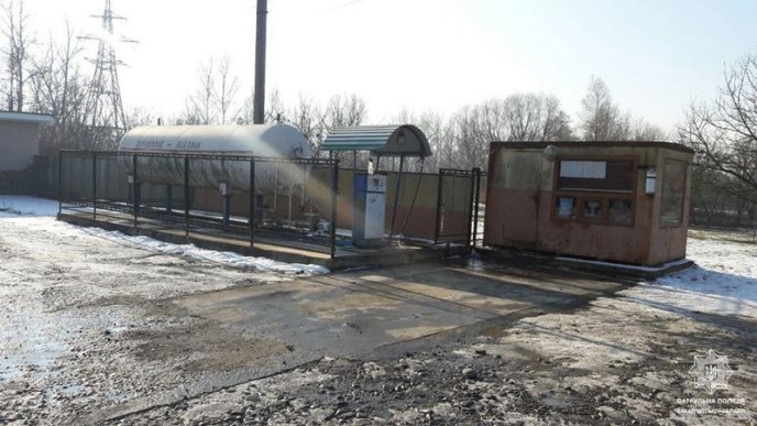 Закарпатські патрульні продовжують перевірку АЗС – 04