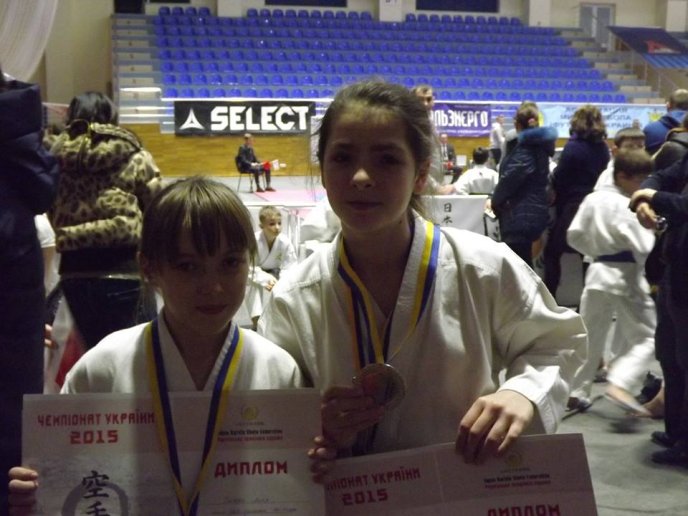 Мукачівські каратисти успішно виступили на останньому турнірі 2015-го року – 02