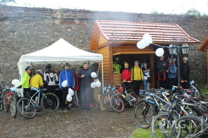 У Мукачівському замку стартував МТБ-марафон "Три замки Закарпаття" – 13