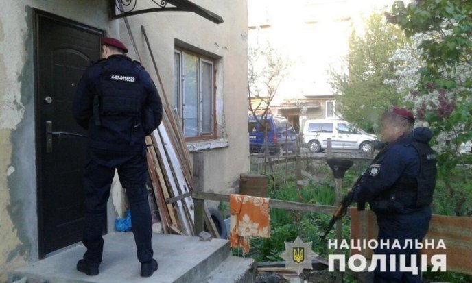 Поліція затримала чоловіка, який жорстоко побив мукачівського ріелтора у Росвигові – 01