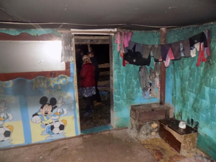 Батьки залишили дітей самих вдома: подробиці трагедії, яка забрала життя однорічної дитини – 01