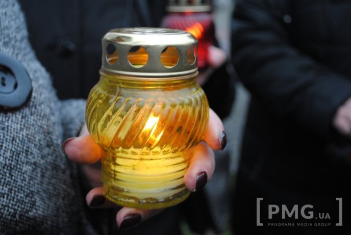 Мукачівці вшанували пам’ять жертв Голодоморів 1932-33-х років – 05