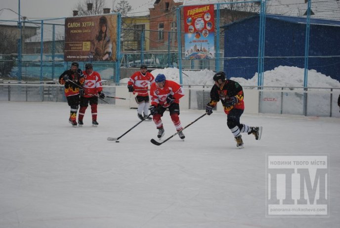 У Мукачеві відбувся відкритий Кубок області з хокею (ФОТО) – 12