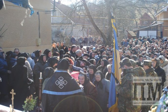 У Лавках попрощались із загиблим бійцем 128-ої бригади Ярославом Костем (ФОТОРЕПОРТАЖ) – 09