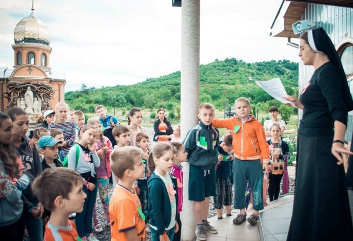 При монастирі Отців Василіян стартував духовно-відпочинковий табір "Веселі канікули з Богом" – 11