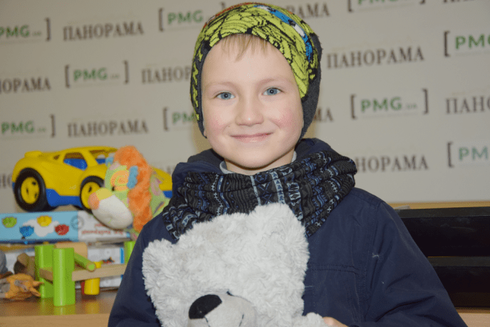 Робити добро легко: небайдужі вже принесли перші подарунки для діток – 03