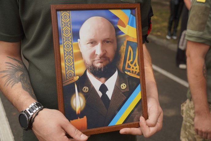 Поховали 39-річного військового, який загинув на Донеччині – 01 Поховали 39-річного військового, який загинув на Донеччині – 01