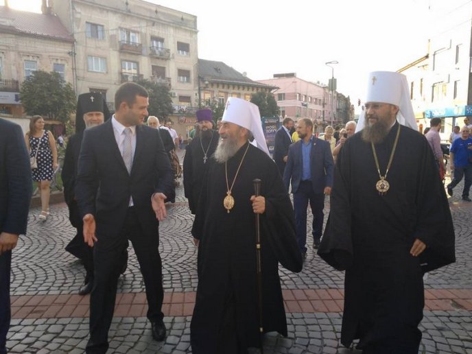 У День Незалежності України Мукачево відвідав Блаженніший Онуфрій – 02