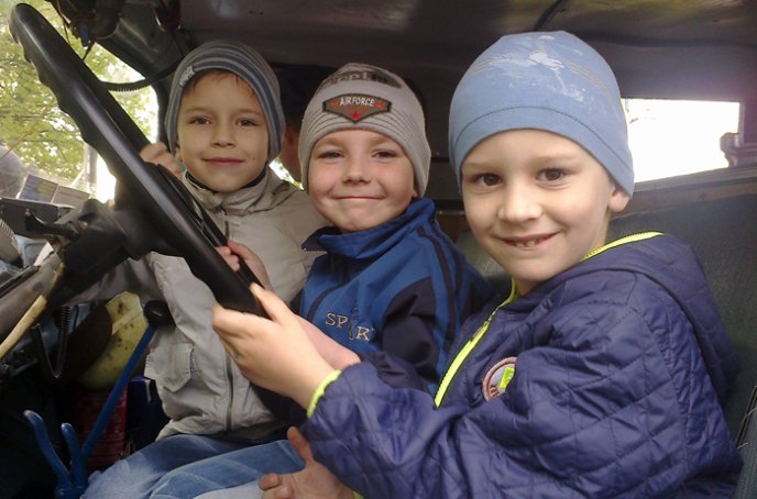 Чопські діти завітали в гості до місцевих рятувальників – 04 Чопські діти завітали в гості до місцевих рятувальників – 04