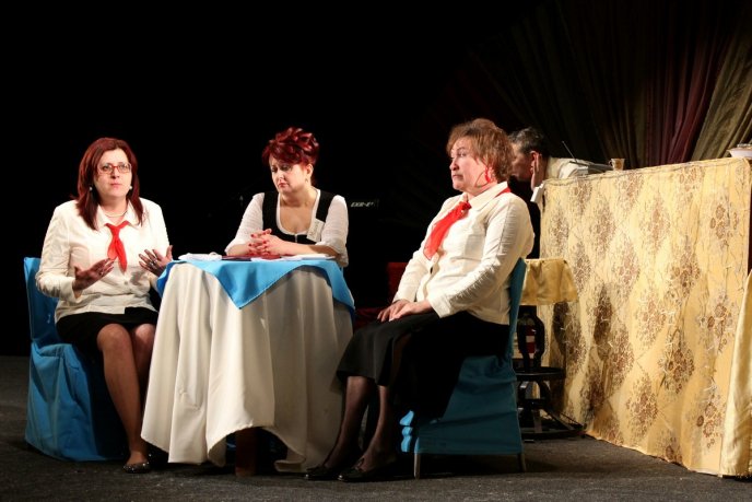 Український театр з Берегова виступив з виставою "Одного разу в Берегсазі..." – 05