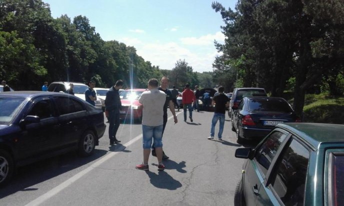 Невирішене питання "пересічок" призвело до перекриття дороги – 02