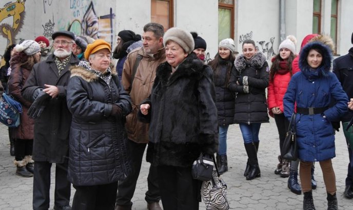 Меморіальну дошку відомому музикознавцю Володимиру Гошовському перевстановили в Ужгороді – 04