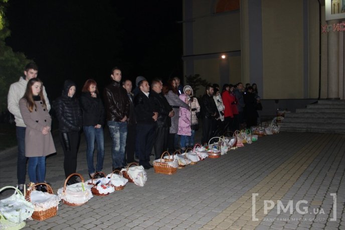 Православні та греко-католики Мукачева відзначають Воскресіння Христове – 08 Православні та греко-католики Мукачева відзначають Воскресіння Христове – 08