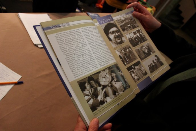 В Ужгороді презентували книгу про ляльковий театр – 06