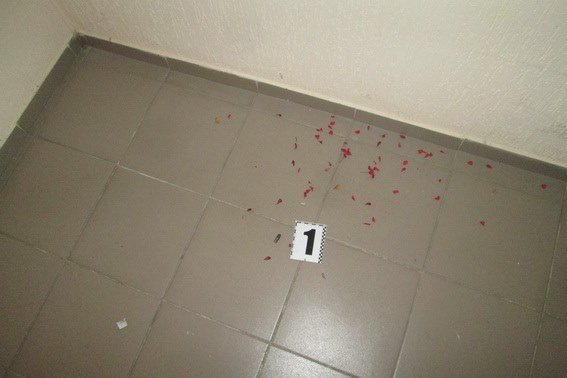 Вночі в одній із багатоповерхівок Ужгорода стався вибух – 04