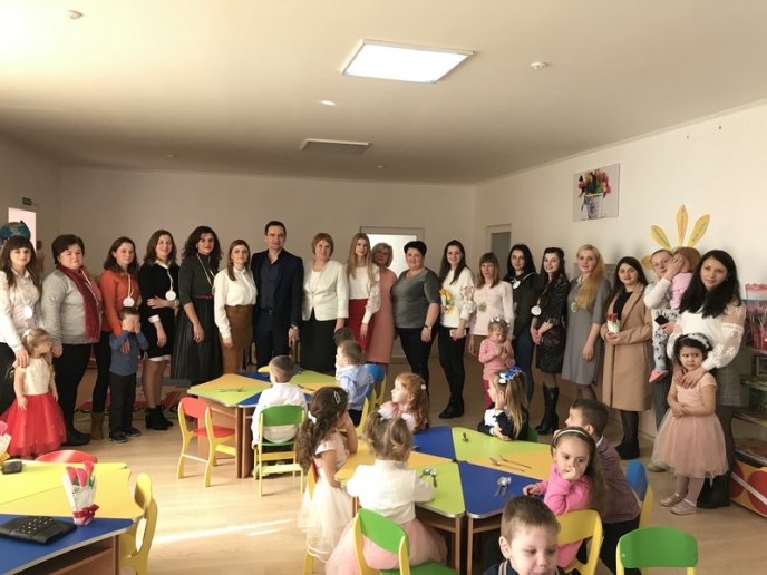 Жінки Тячівщини та Рахівщини отримали вітання до Міжнародного жіночого дня – 06