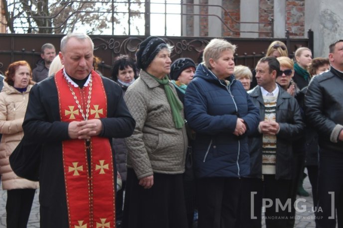 Вулицями Мукачева пройшла Хресна Хода – 13