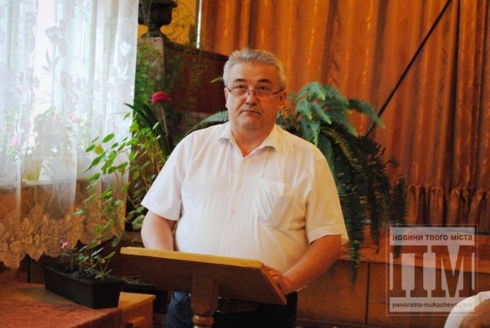 Мукачівські опозиціонери зібрались, щоб поговорити про День Конституції (ФОТО) – 06