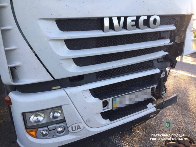 Закарпатець спричинив масштабну аварію на трасі "Київ-Чоп" – 01