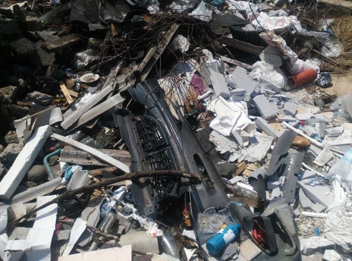 Як закарпатці перетворили околиці міста на сміттєзвалище – 01