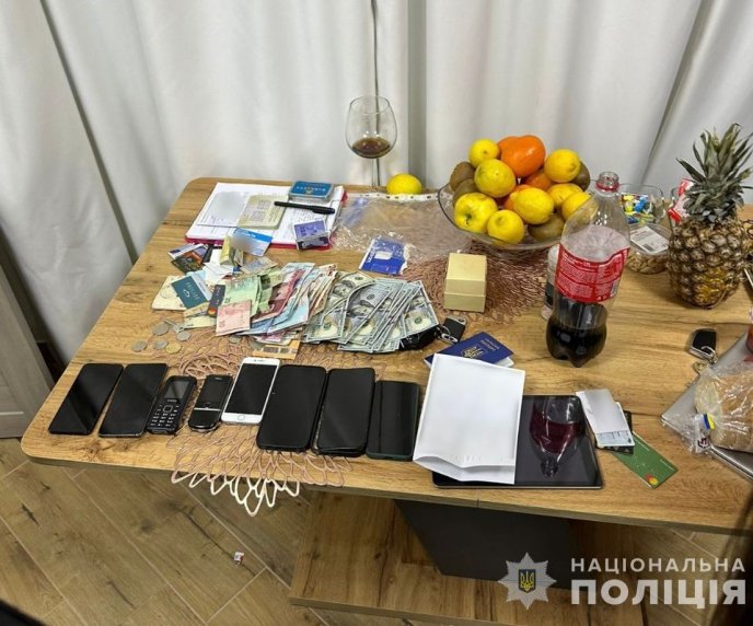 Послуги коштували від 7 до 9 тисяч доларів: у поліції розповіли, що накоїла 34-річна закарпатка – 05