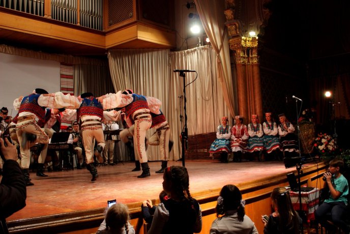 Закарпатський народний хор відзначив своє 70-річчя – 05