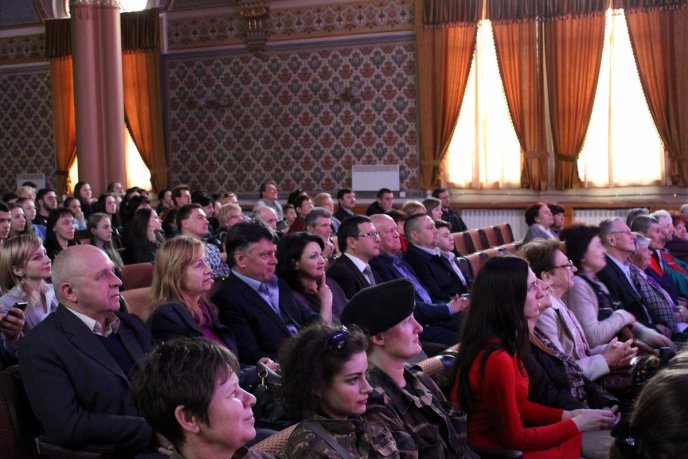 Кіровоградські "Зоряни" запалили ужгородську публіку – 06