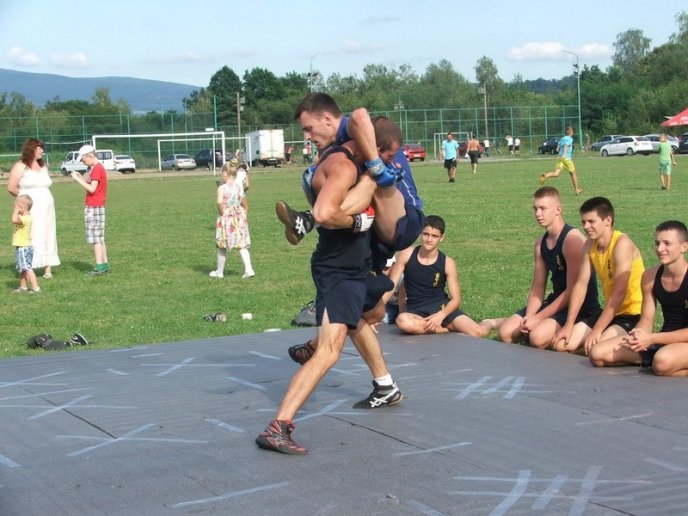 У Кольчині на Мукачівщині започаткували свято селищної ради – 16