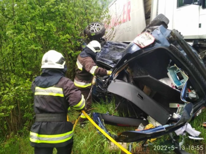 Моторошна аварія на Закарпатті: загинуло троє людей – 01