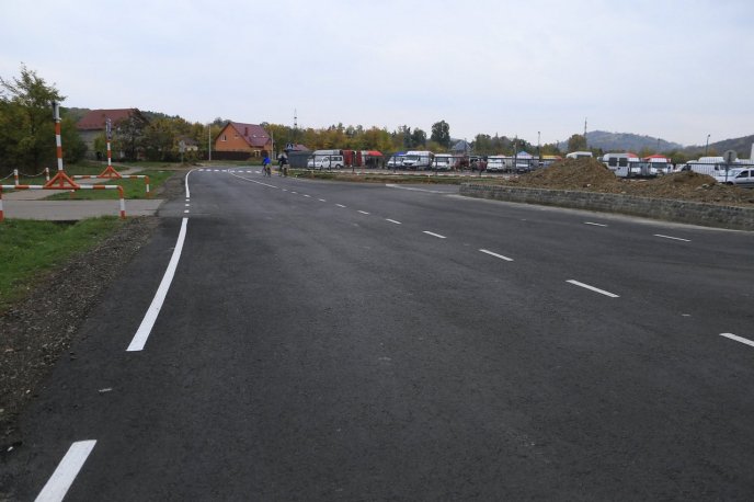 У Мукачеві завершують ремонт дороги на вулиці Свято-Михайлівській – 02