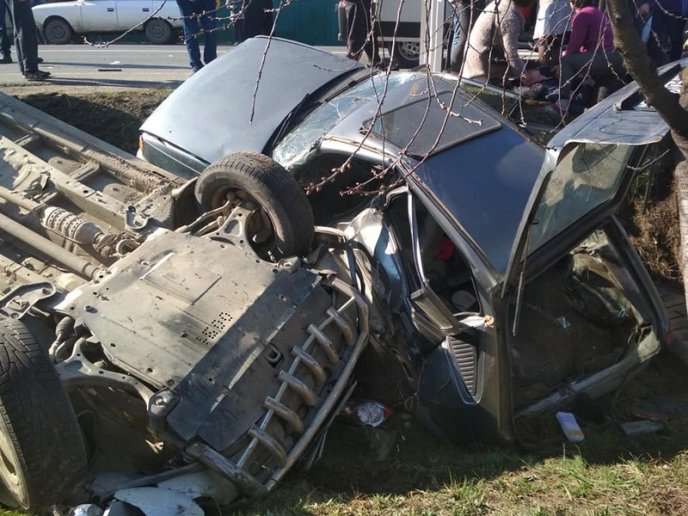 У Ракошині сталася жахлива аварія за участі монахів – 01