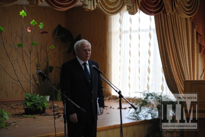 У Залужанську ЗОШ навідався один із кращих її випускників, генерал внутрішньої служби України Василь Дурдинець (ФОТО) – 12 У Залужанську ЗОШ навідався один із кращих її випускників, генерал внутрішньої служби України Василь Дурдинець (ФОТО) – 12