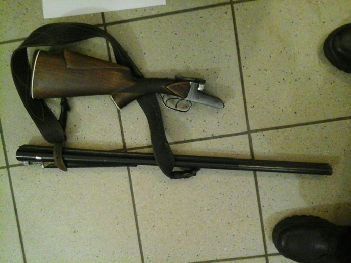 Мукачівські патрульні виявили зброю в автомобілі "ВАЗ" – 01