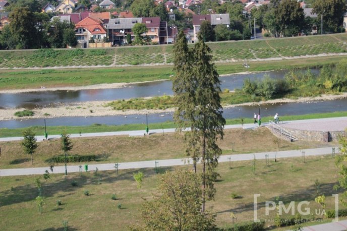 У парку "Перемога" запрацювало оглядове колесо – 14