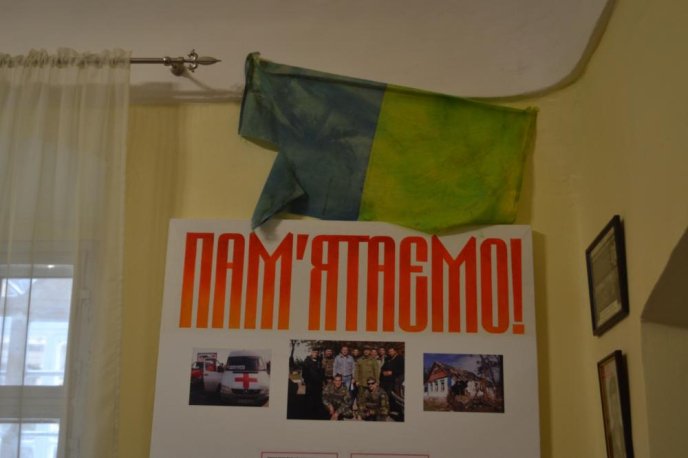 В Ужгороді відкрилась виставка речей з Донецького аеропорту та селища Піски – 05