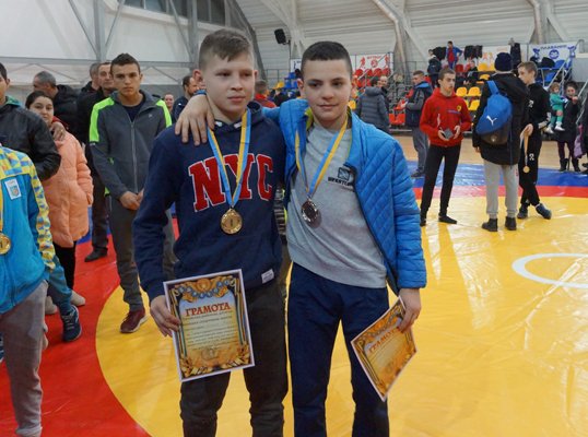 У Тячеві провели новорічний турнір з греко-римської боротьби – 13