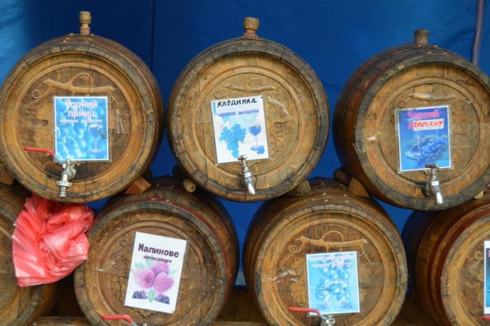 В Ужгороді стартував фестиваль "Медовий спас" – 19