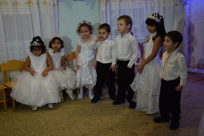 Подарували дітям радість – 32